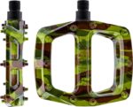 Pedāļi: DMR V6 Green Camo platform pedals